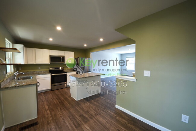 Building Photo - 49 Manilla Cir