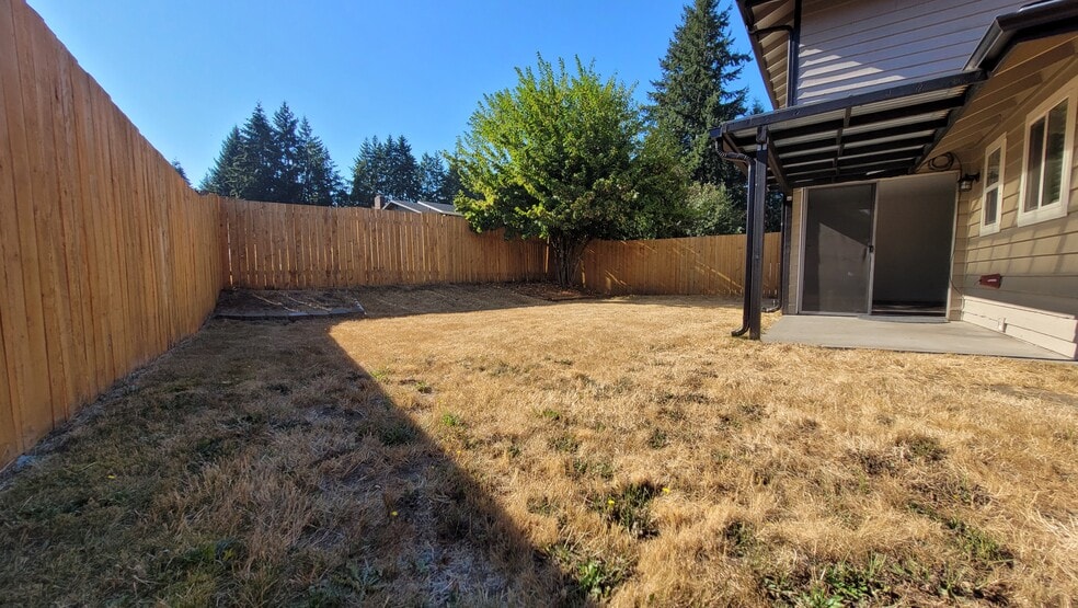 Fully Fenced Backyard - 1311 Glen Mary Dr SE