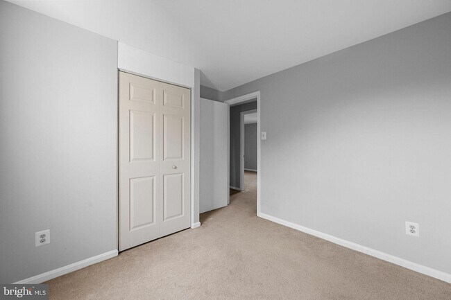 Building Photo - 9071 Loreleigh Way