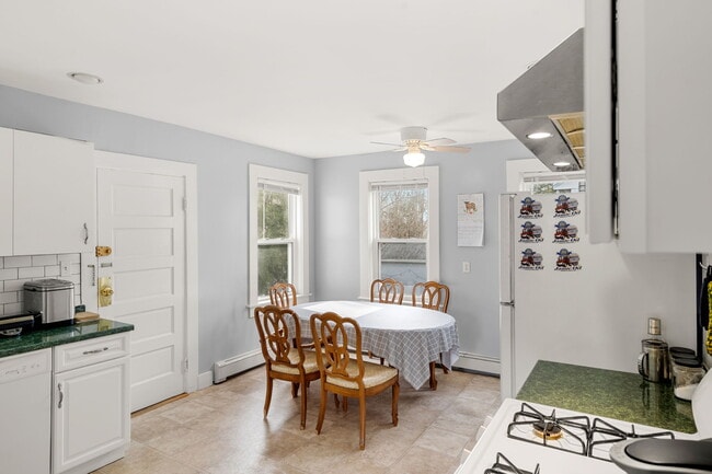 Building Photo - 20-22 Highview St