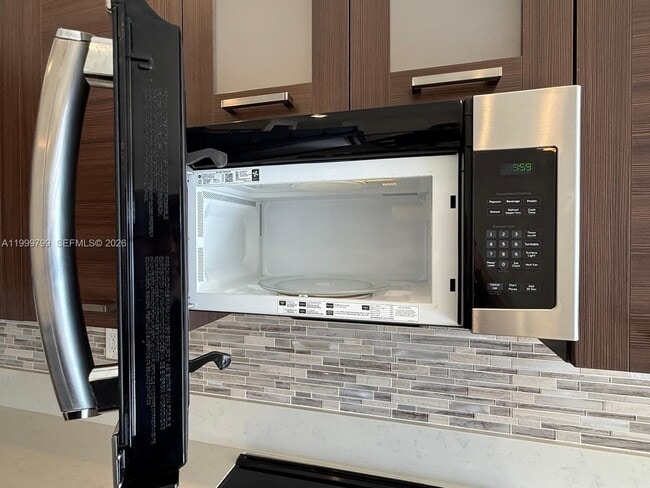 Building Photo - 15955 NW 91st Ct