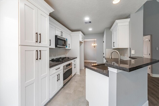 Building Photo - 3227 Candlepine Dr