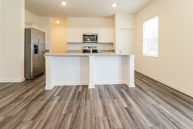 Building Photo - 103 Bentwater Wy