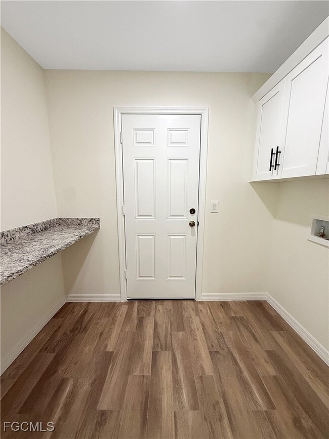 Building Photo - 8157 Albatross Rd