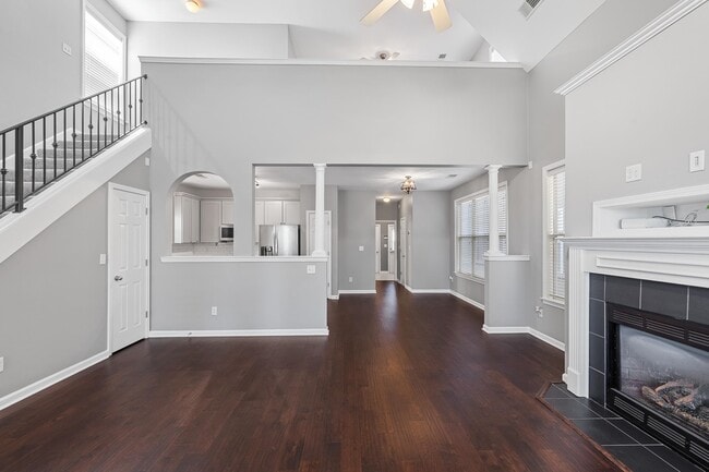 Building Photo - 1323 Island Ridge Dr