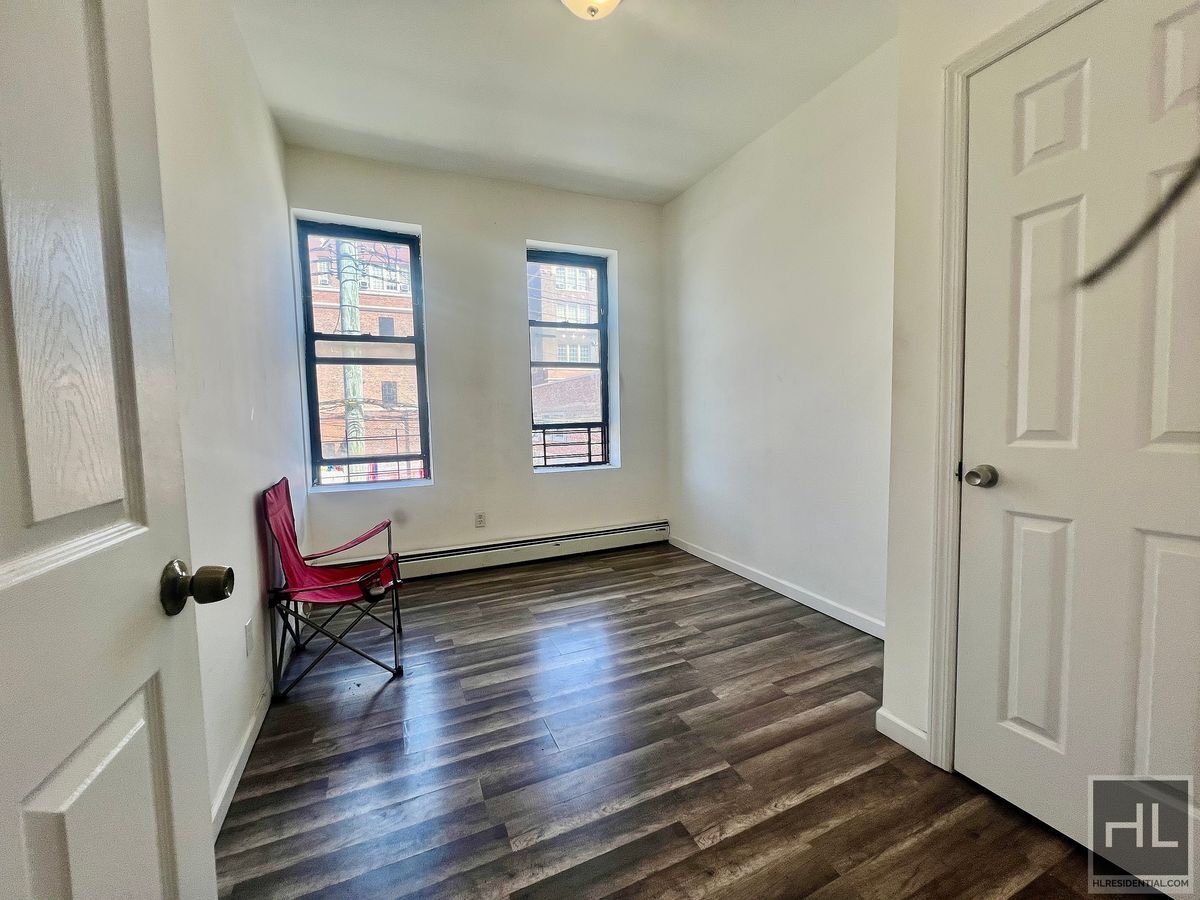 Building Photo - GEORGIA AVENUE