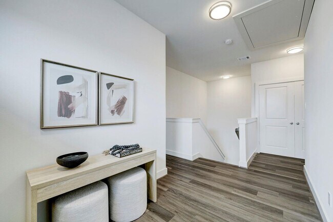 Building Photo - Contemporary Comfort with Designer Finishes