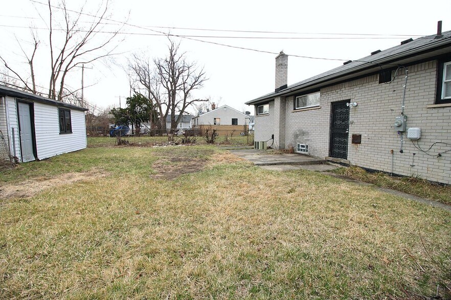 Building Photo - 18112 Justine St