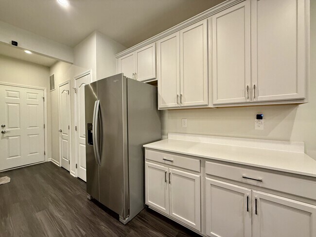 Building Photo - 2809 Willow Ct