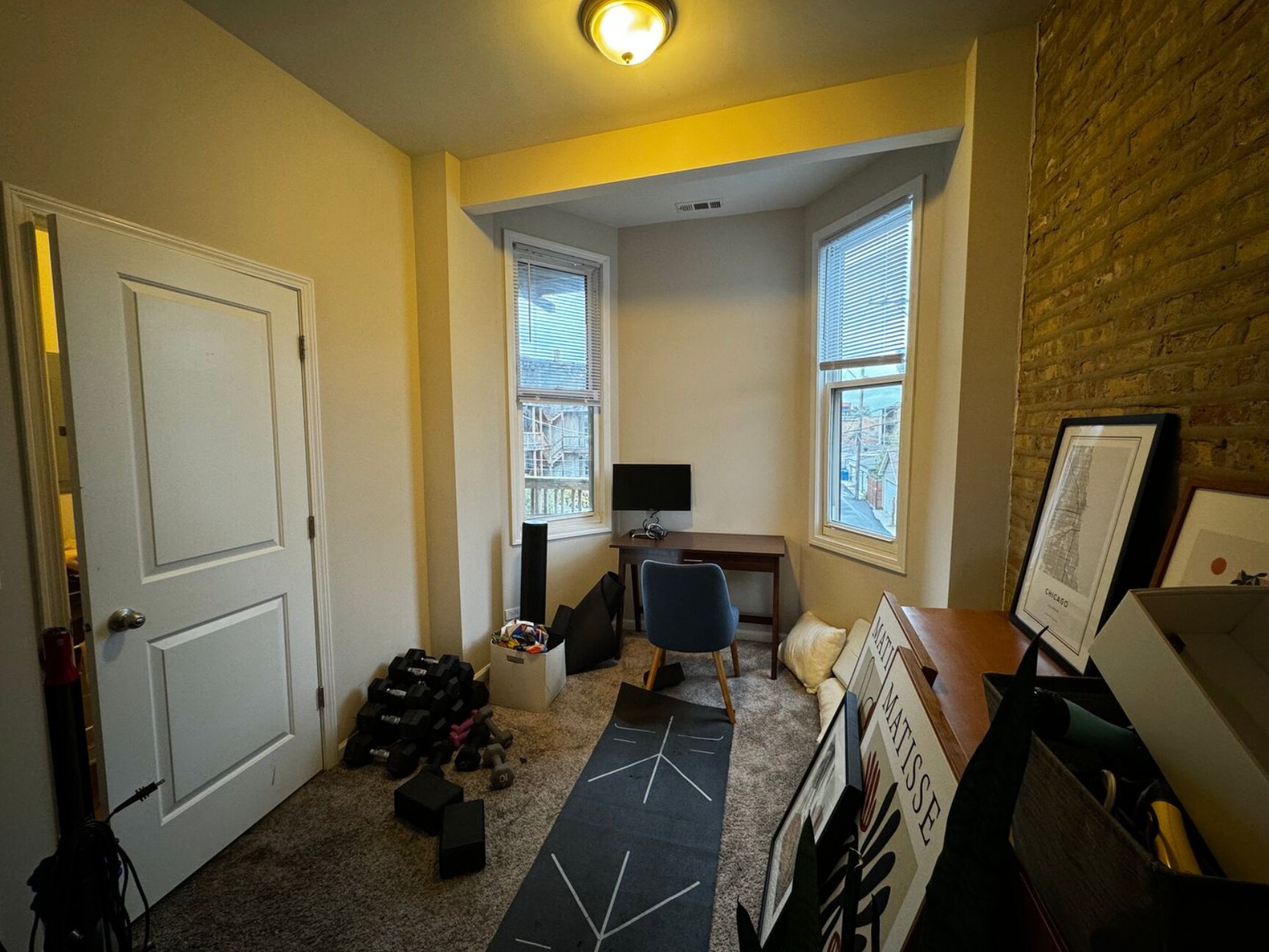 Building Photo - 2746 W Le Moyne St