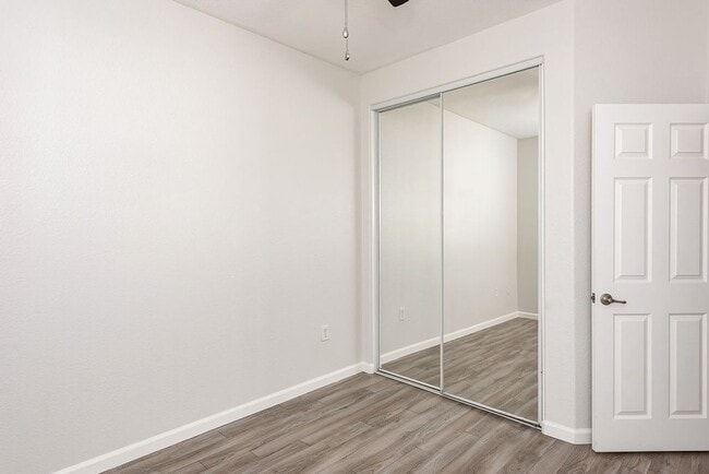 Building Photo - Serenity and Luxury Abound in Eastlake!
