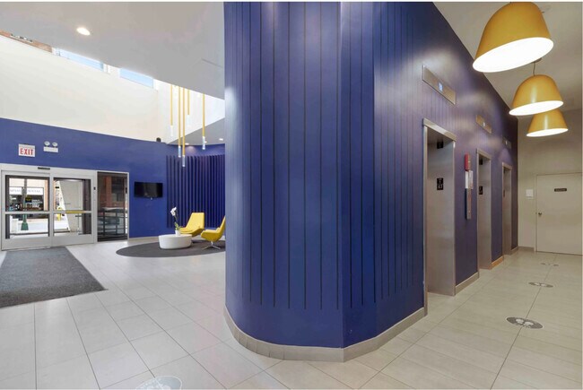 Building Photo - 420 W Belmont Ave