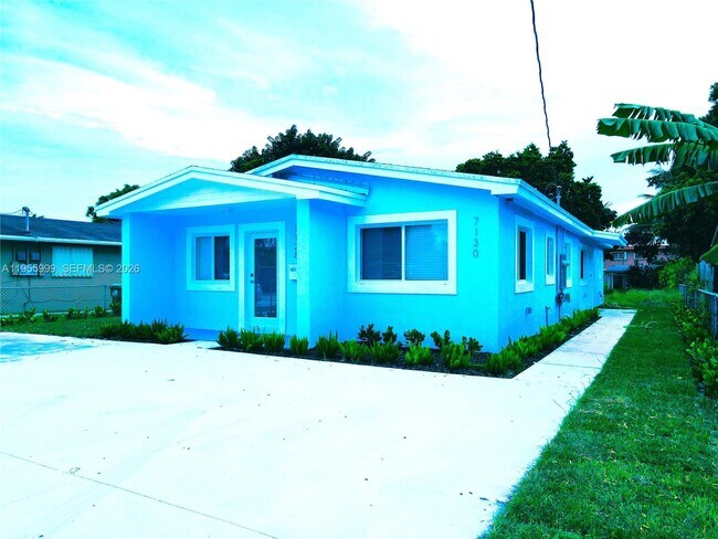 Building Photo - 7128 SW 22nd St