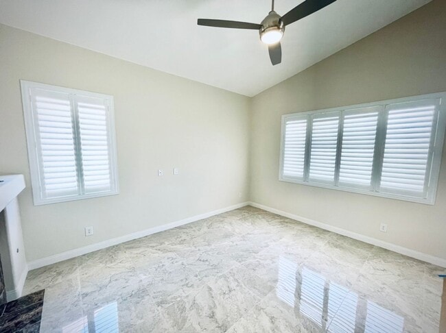 Building Photo - Single-story 4 Bed nestled in the desirabl...