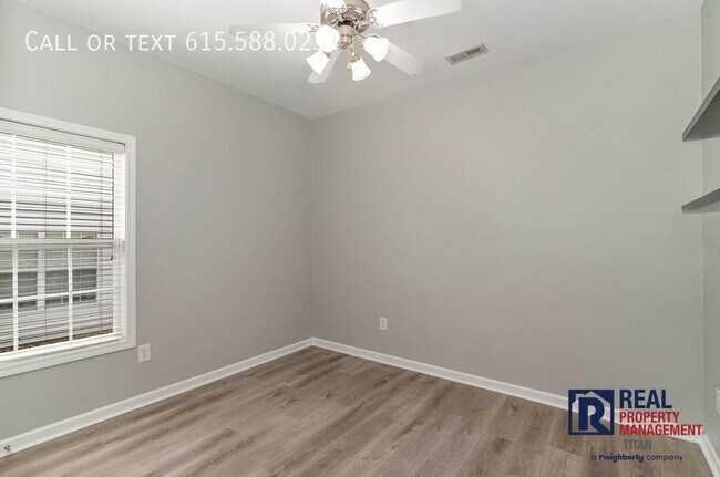 Building Photo - 1004 Briggs Ln