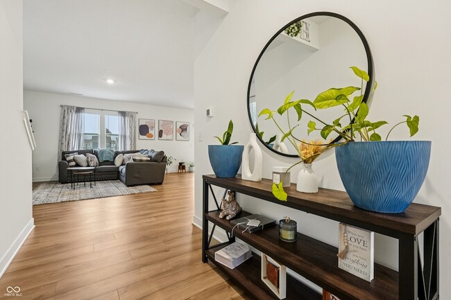 Building Photo - 4544 Nokes Pl