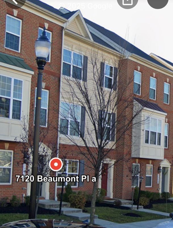 Building Photo - 7120 Beaumont Place