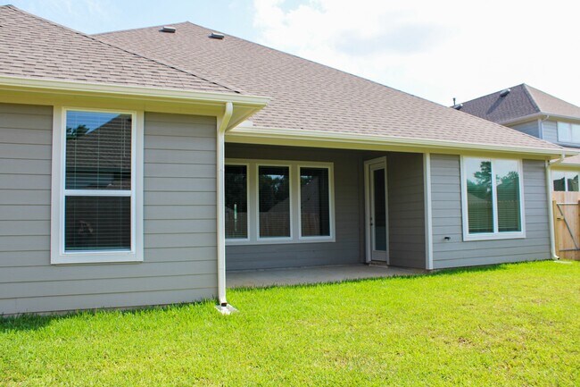 Building Photo - 15212 Tattle Crk Ln