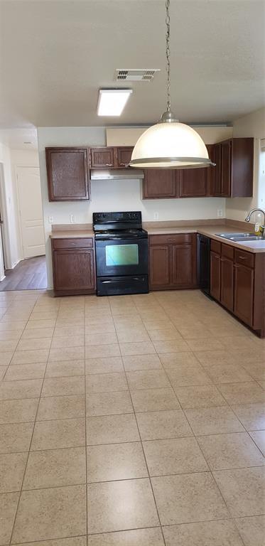 Building Photo - 1119 Desert Oasis Ln