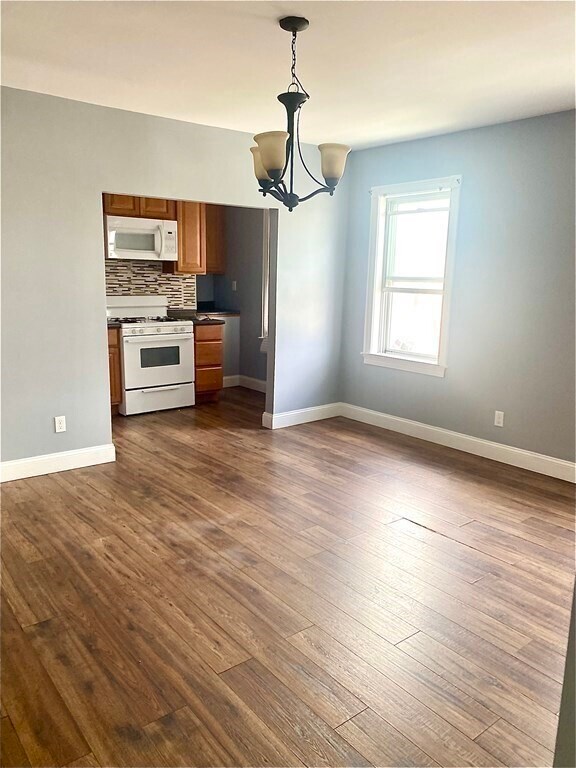 Building Photo - 21 Hart St