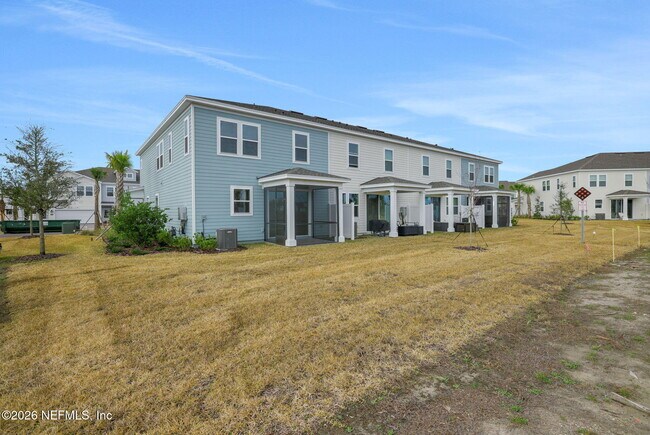 Building Photo - 365 Cherry Elm Dr