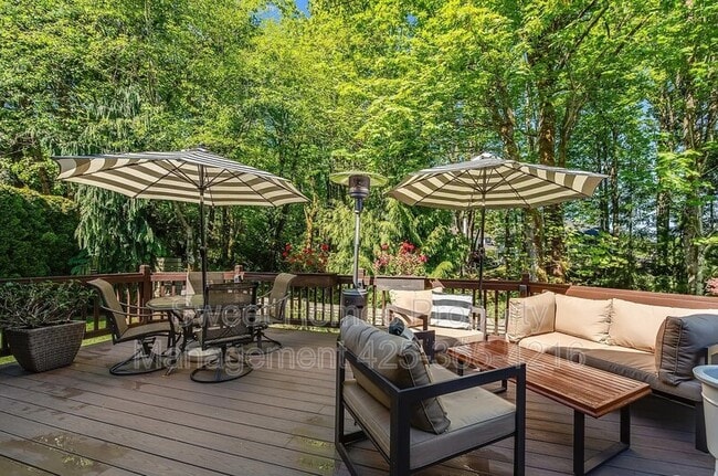 Building Photo - 5571 178th Ave SE