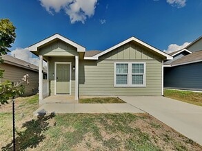 Building Photo - 4133 Waterfall Cv