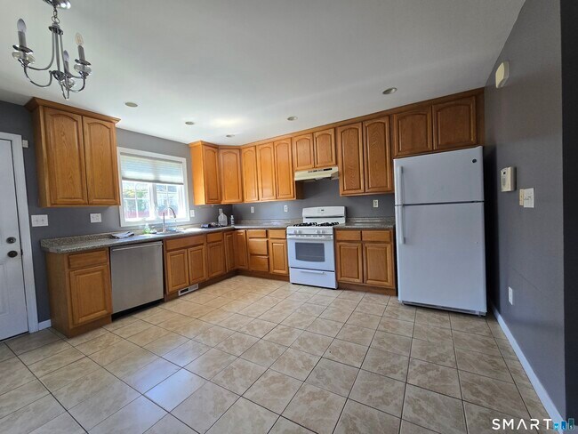 Building Photo - 148 Granfield Ave