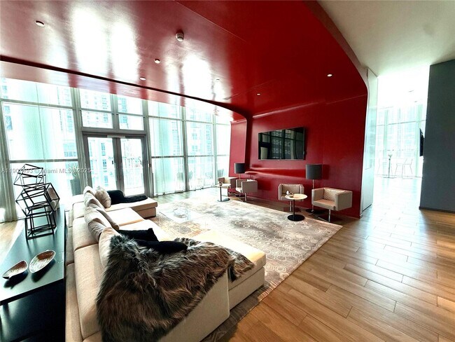 Building Photo - 1100 S Miami Ave