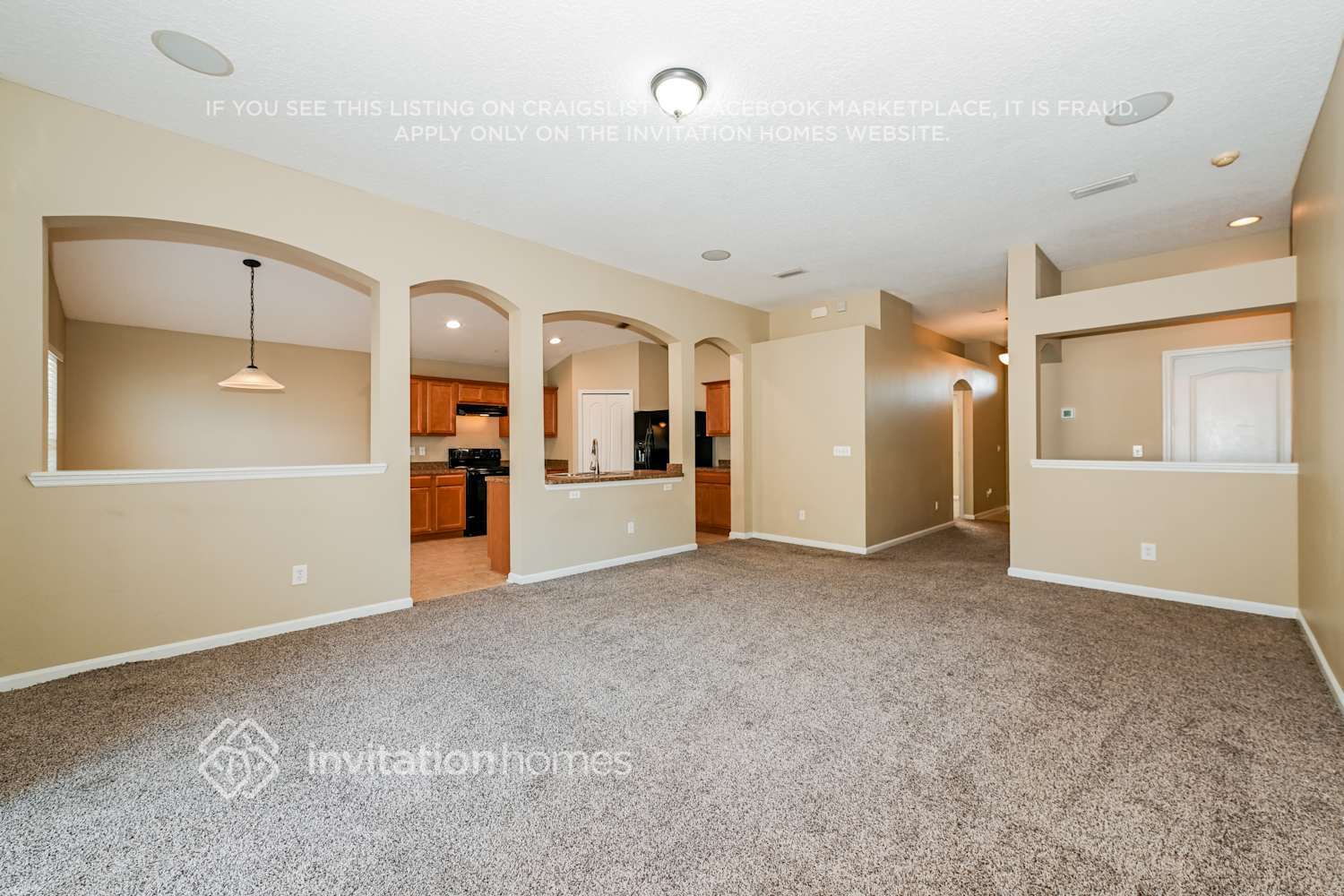 Building Photo - 9098 Gloucestershire Ct