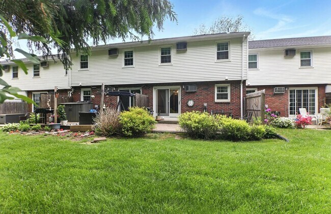 Building Photo - 62 Brandywine Ln