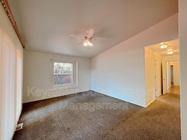 Building Photo - 759 S Coral Pl