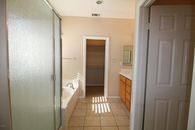 Building Photo - 785 E Port Hueneme Rd