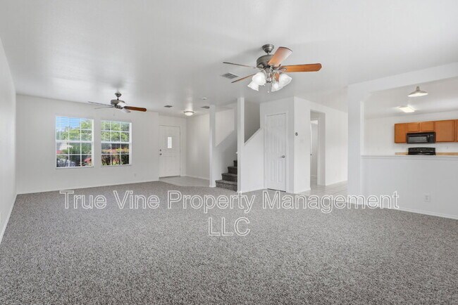 Building Photo - 136 Texas Mulberry