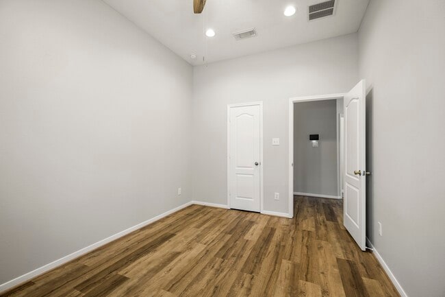 Building Photo - 1234 Walston Ridge Dr