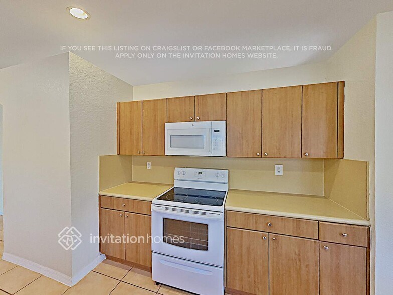 Building Photo - 16274 SW 68th Terrace