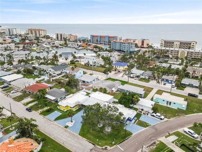 Building Photo - 14060 Miramar Ave