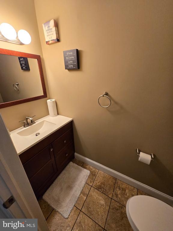 Building Photo - 10 Caravel Ct