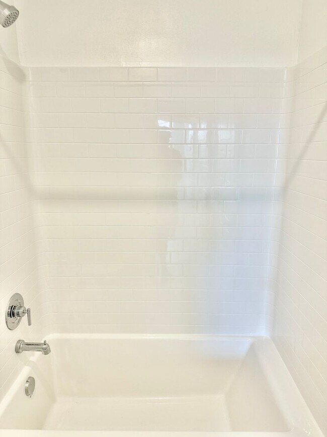 Building Photo - BRAND NEW 5/3 Lennar In Riverstone Community