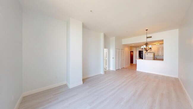 Primary Photo - 255 Evernia St
