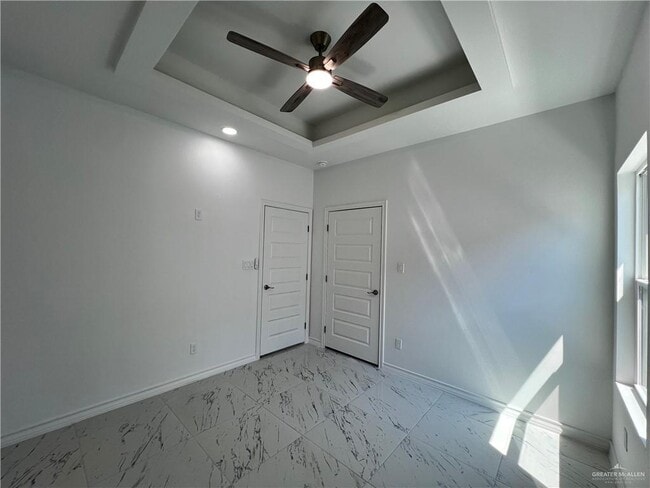 Building Photo - 20 Selena St