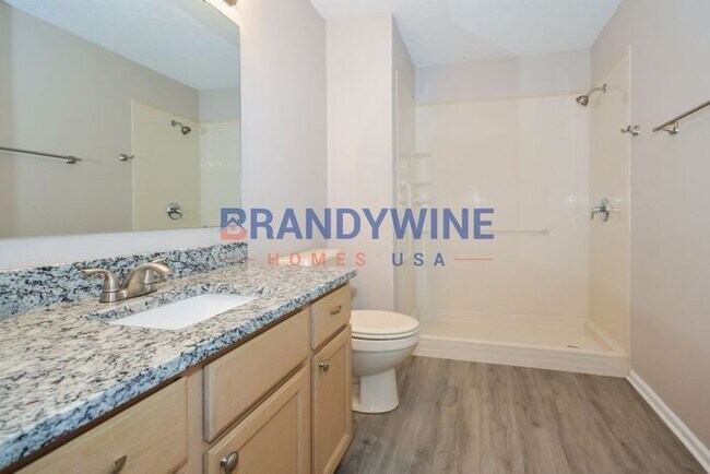 Building Photo - $500 OFF 1st Month’s Rent! No Application ...