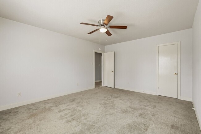 Building Photo - 7215 Apache St