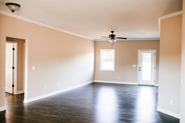 Building Photo - 109 Dickson Marks Rd