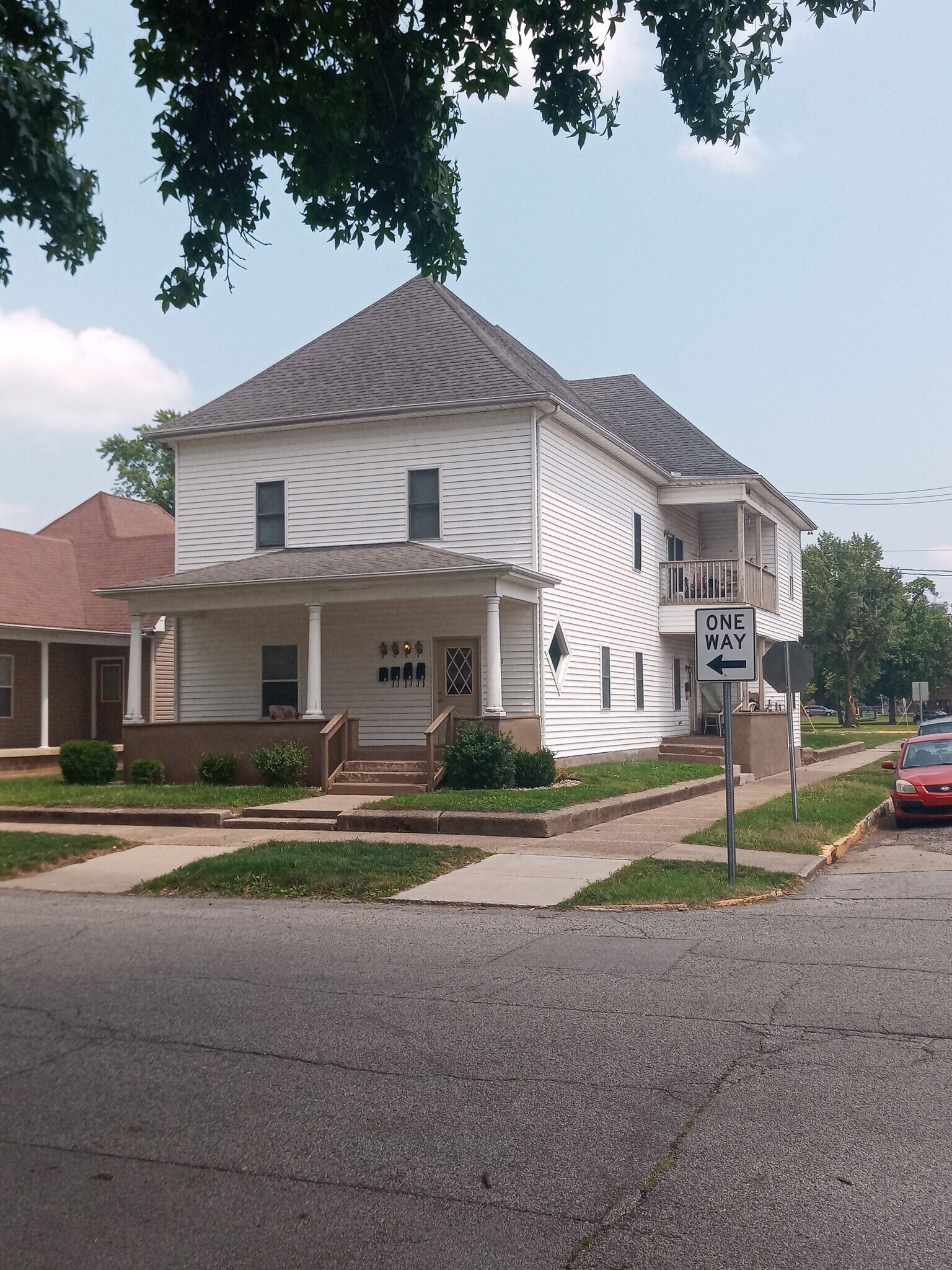 Building Photo - 1701 N 9th St