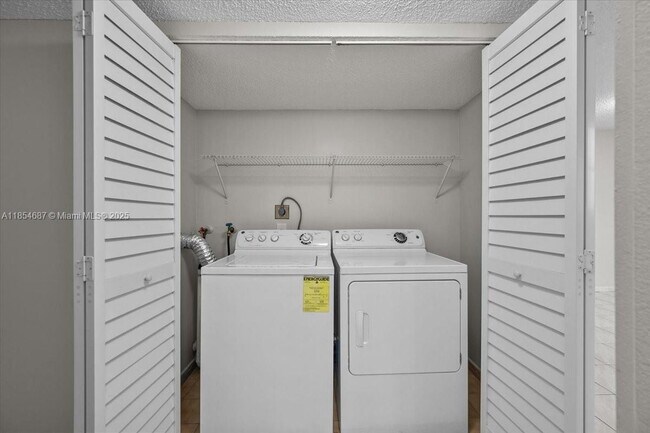 Building Photo - 9440 W Flagler St