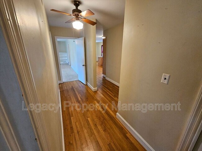 Building Photo - 1425 Union Cross Rd