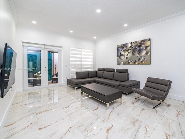 Building Photo - 16332 SW 83rd Ln