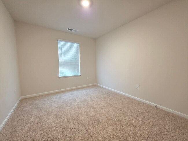 Building Photo - 1120 Wintermead Lp