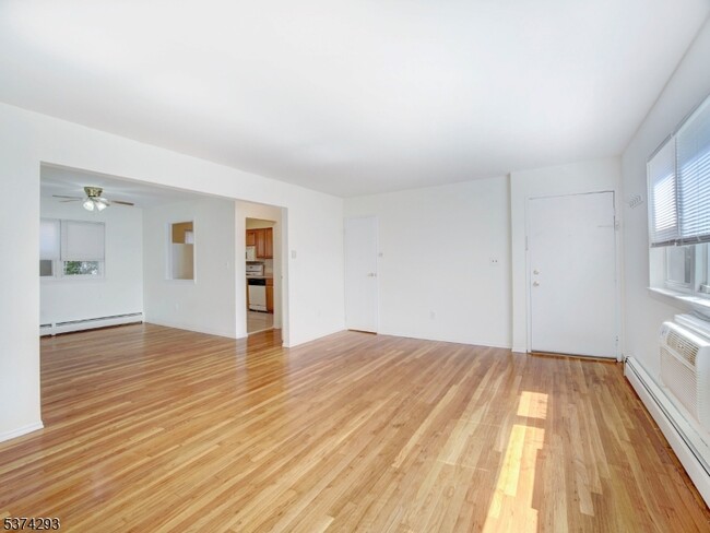 Building Photo - 2467 NJ-10